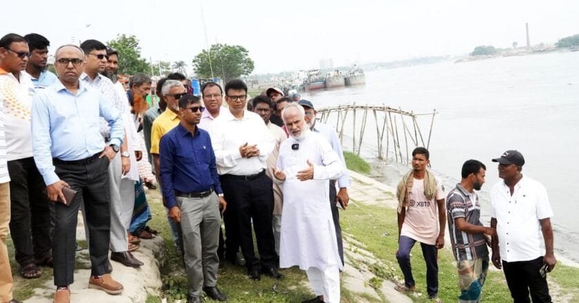 অব্যবহৃত জমিতে বিনোদন কেন্দ্র গড়ে তোলার পরিকল্পনা, ৭নং ঘাটে কেসিসি প্রশাসকের পরিদর্শন