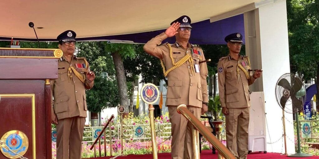 জনসেবায় আধুনিক ও দক্ষ পুলিশ গড়ে তোলার আহ্বান আইজিপির