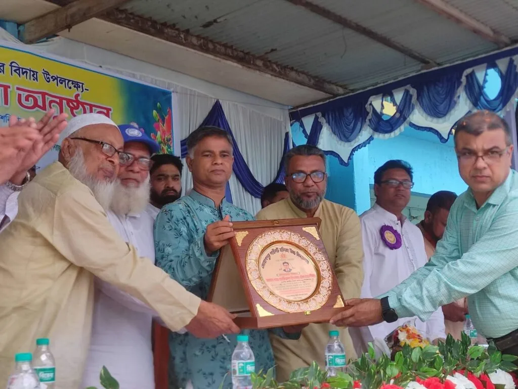 সোহাগপুর পাইলট বালিকা উচ্চ বিদ্যালয়ে এসএসসি পরীক্ষার্থীদের জন্য দোয়া অনুষ্ঠিত