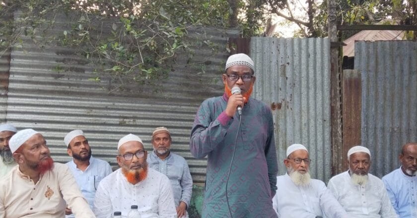 বেলকুচি পৌরসভার ৭নং ওয়ার্ডে হাজী আলতাফ হোসেন প্রামানিকের গণসংযোগ