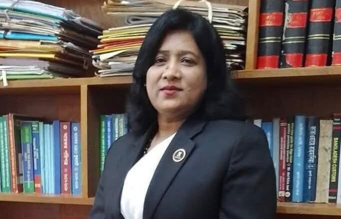 সংরক্ষিত নারী আসনে হেভিওয়েট প্রার্থীর তালিকায় মানিকগঞ্জের অ্যাডভোকেট সানজিদা রহমান