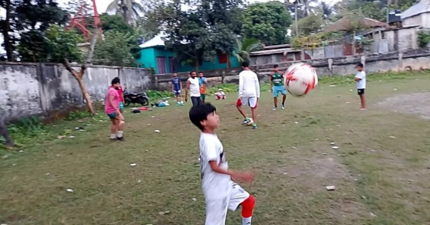 ফুটবল পায়ে তাড়াইলের ৮ বছরের রাহুলের বিস্ময়কর প্রতিভা