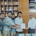 শিক্ষাবান্ধব পরিবেশের দাবিতে দেবেন্দ্র কলেজ অধ্যক্ষকে ছাত্রশিবিরের স্মারকলিপি