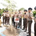 লবণচরা থানা ভবনের নির্মাণ কাজ পরিদর্শন করলেন আইজিপি