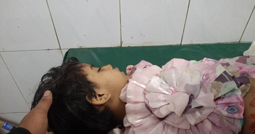 নাগেশ্বরীতে ট্রাক-মাইক্রোবাসের মুখোমুখি সংঘর্ষে শিশুসহ নিহত ৩