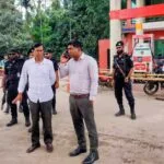 মানিকগঞ্জে তেল কম দেওয়ায় মিলন’স ফিলিং স্টেশনে ৫০ হাজার টাকা জরিমানা