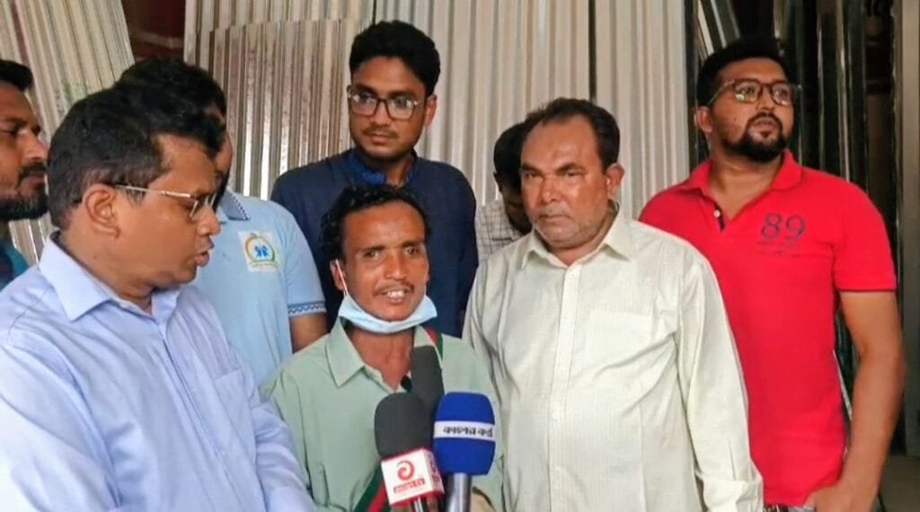 কুড়িগ্রামের নাগেশ্বরীতে অসহায় তাজুলের পাশে ‘পথশিশু ফাউন্ডেশন’‎‎