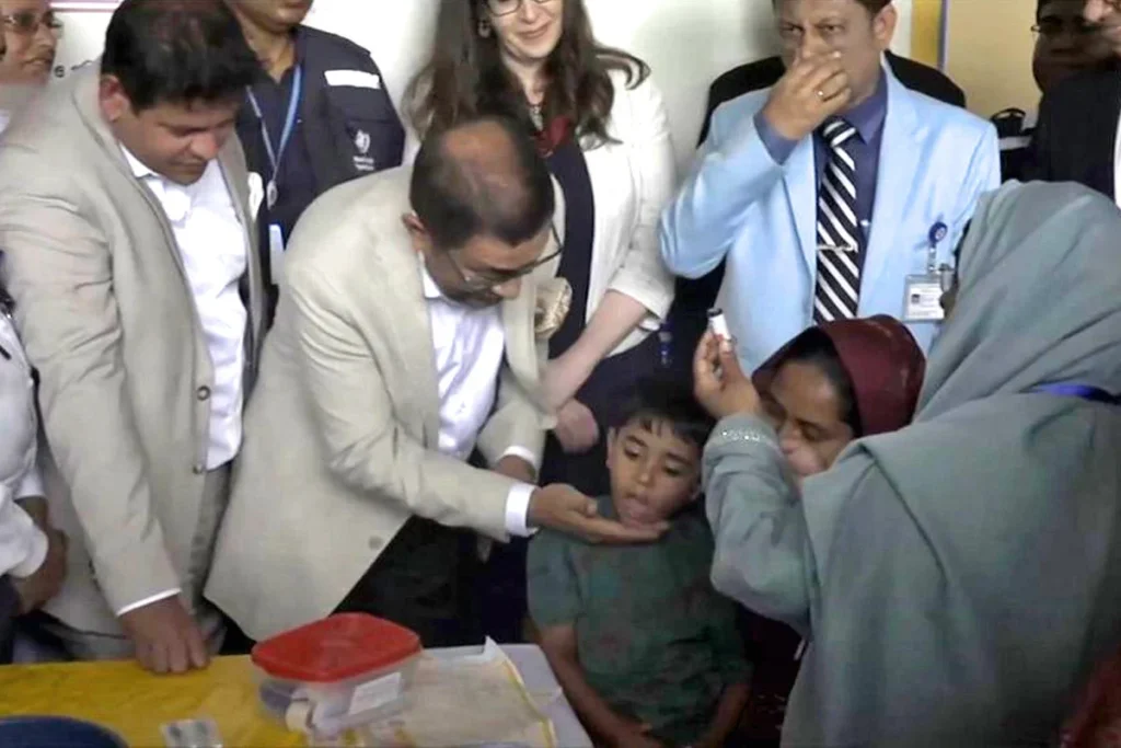 দেশব্যাপী হামের টিকাদান কর্মসূচি উদ্বোধন করলেন স্বাস্থ্যমন্ত্রী