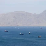 হরমুজ প্রণালিতে আটকা ২ হাজার জাহাজ ও ২০ হাজার নাবিক: শঙ্কায় বিশ্ব অর্থনীতি