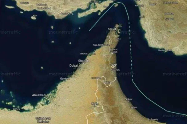 হরমুজ প্রণালি চালুর খবরে চাঙা হচ্ছে অর্থনীতি