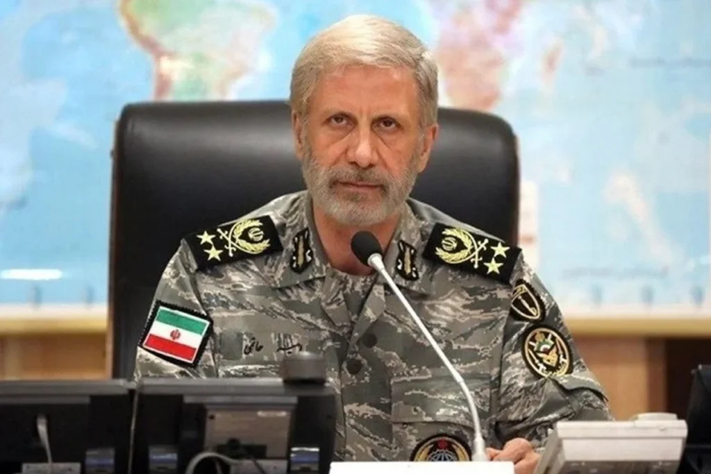 আঙুল ট্রিগারেই রয়েছে, যুক্তরাষ্ট্রকে ইরানি সেনাপ্রধানের হুঁশিয়ারি