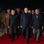 মার্কিন নৌ-অবরোধ প্রত্যাহার না করলে পাকিস্তানে প্রতিনিধি দল পাঠাবে না ইরান