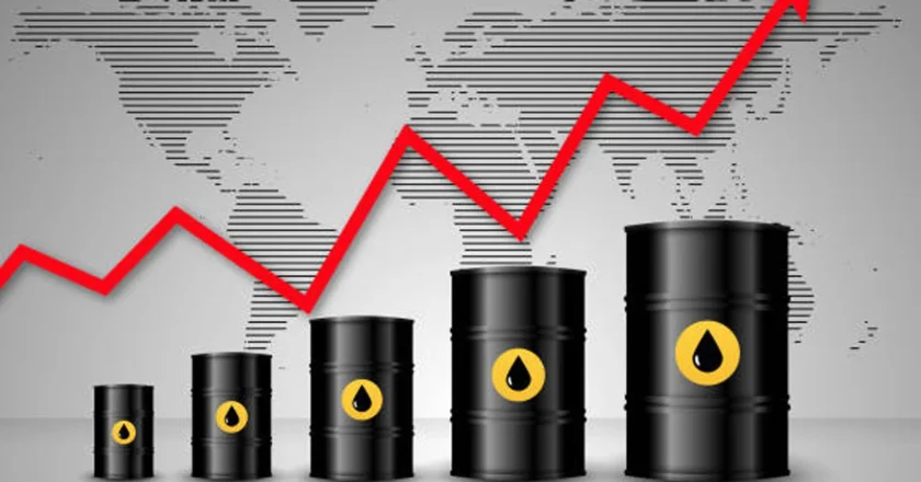 বিশ্ববাজারে তেলের দামে রেকর্ড বিস্ফোরণ: ৪ বছরের মধ্যে সর্বোচ্চ