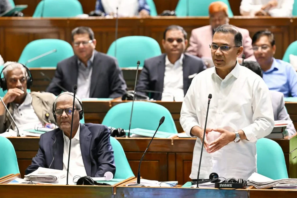 বৃষ্টিতে ফসল হারানো কৃষকদের তিন মাসের বিশেষ সহায়তা দেবে সরকার