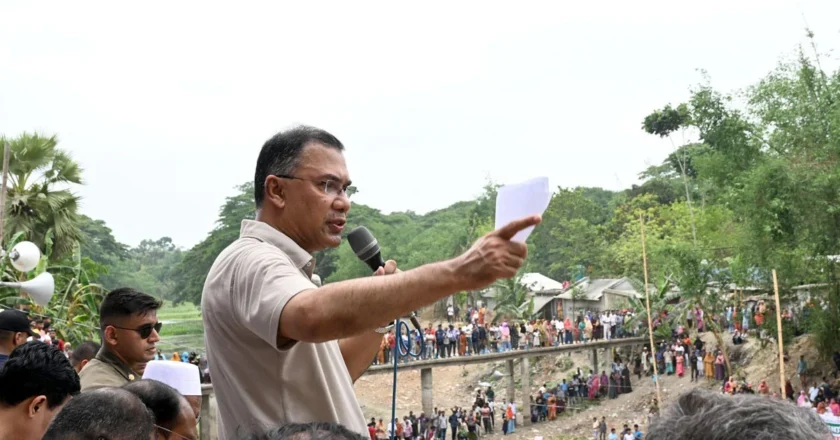 ৪০ কোটি হাতকে দেশ গড়ার কাজে লাগাতে হবে: যশোরে প্রধানমন্ত্রী