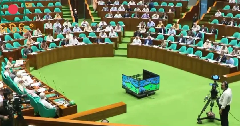 প্রাথমিকের ২ লাখ শিক্ষার্থীকে বিনামূল্যে স্কুল ড্রেস দেবে সরকার