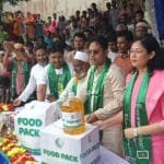বেলকুচিতে ৫০০ দুস্থ পরিবারের মুখে হাসি ফোটালো দোস্ত এইড বাংলাদেশ