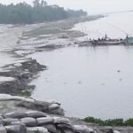 চিলমারী রানীগঞ্জে অবৈধ বালু উত্তোলন: অভিযানে মজুদকৃত বালু জব্দ