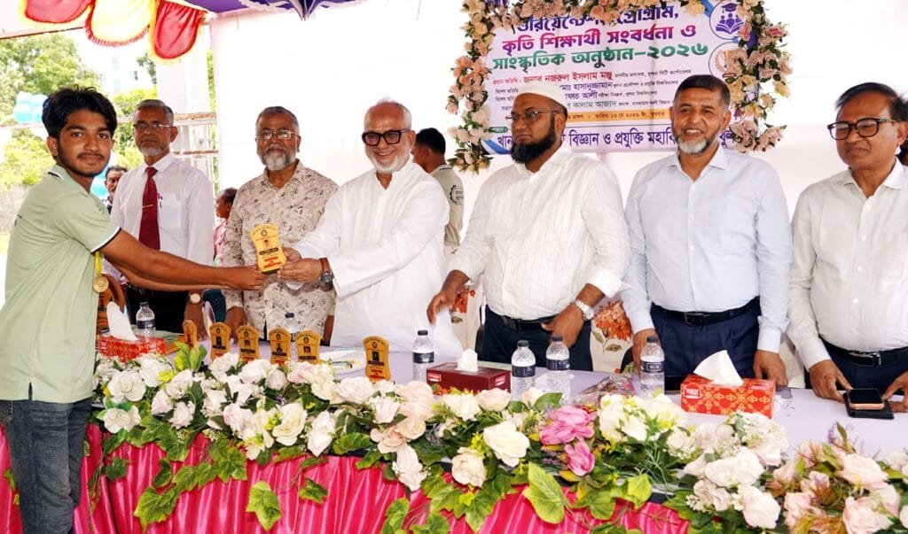 শিক্ষার্থীদের কারিগরি ও তথ্যপ্রযুক্তি শিক্ষায় দক্ষ হতে হবে : মঞ্জু