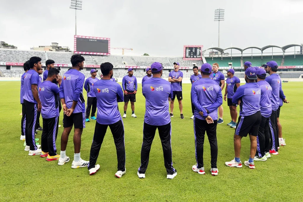 সিরিজ জয়ের লক্ষ্যে ব্যাটিংয়ে বাংলাদেশ, একাদশে সাইফউদ্দিন