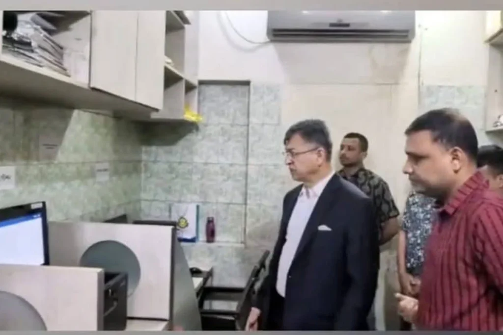 দেশজুড়ে সব থানাকে দালালমুক্ত করার নির্দেশ স্বরাষ্ট্রমন্ত্রীর