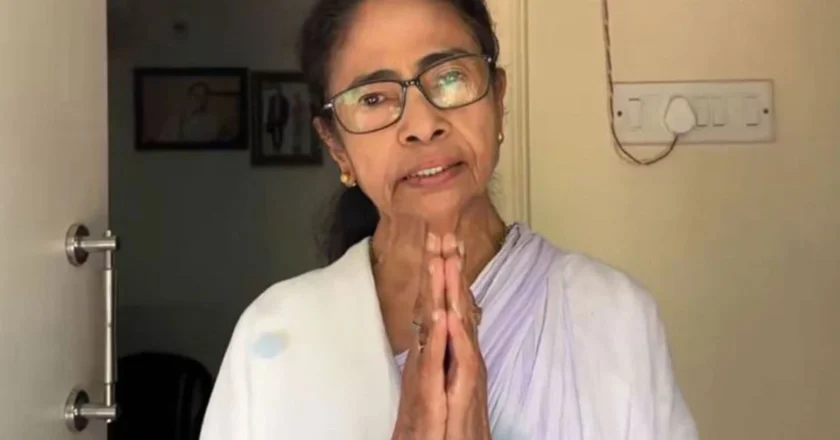 পশ্চিমবঙ্গে তৃণমূলের ভরাডুবি, পরাজয়ের পথে মুখ্যমন্ত্রী মমতাও