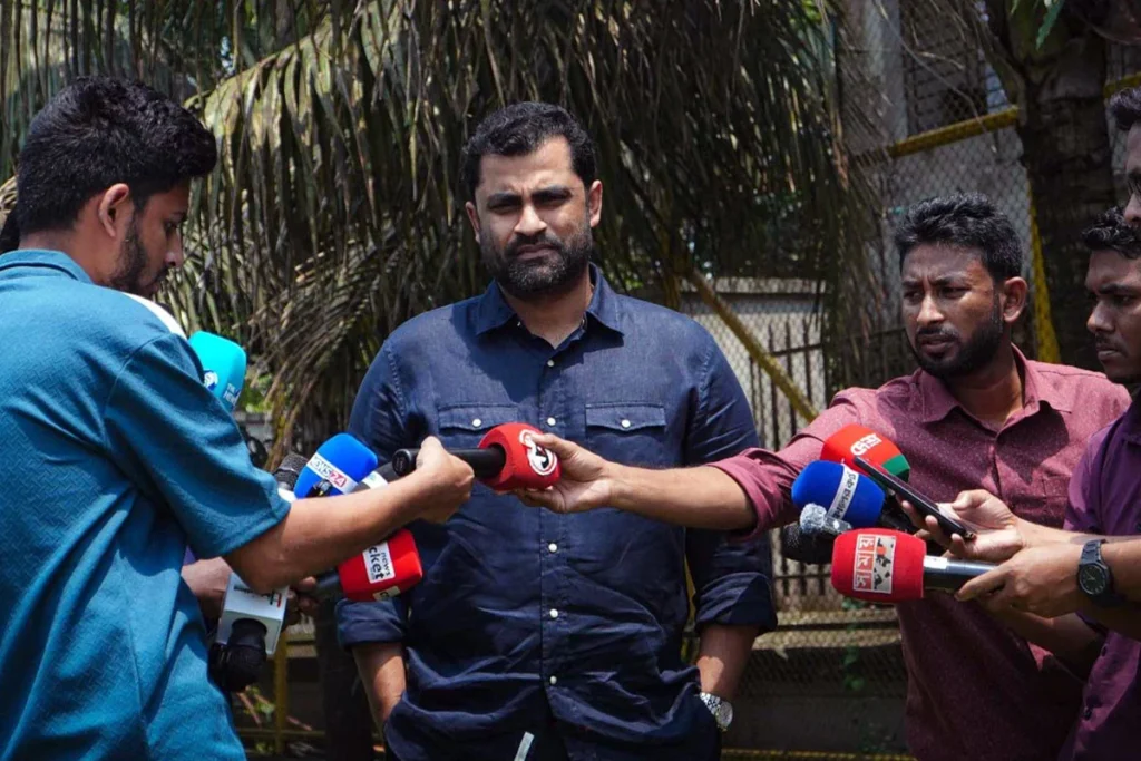 ‘বিসিবি দেয় ৬৫০ টাকা, নারী ক্লিনাররা পায় ৩০০’- বিস্মিত তামিম