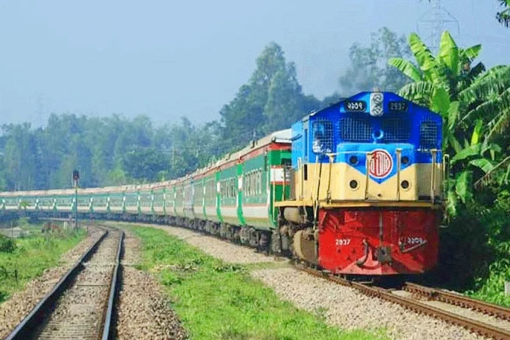 ঈদযাত্রায় রেলের বিশেষ উপহার: ১০ জোড়া স্পেশাল ট্রেনের সময়সূচি ঘোষণা
