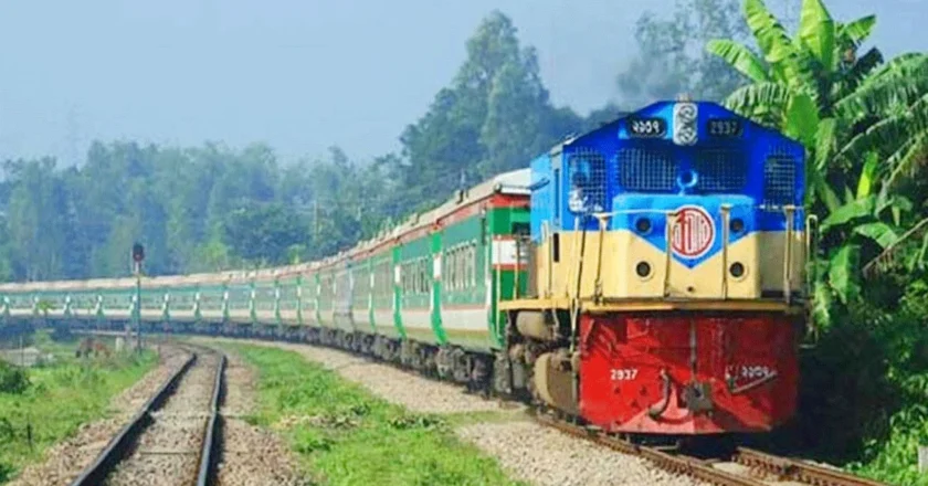 ঈদযাত্রায় রেলের বিশেষ উপহার: ১০ জোড়া স্পেশাল ট্রেনের সময়সূচি ঘোষণা