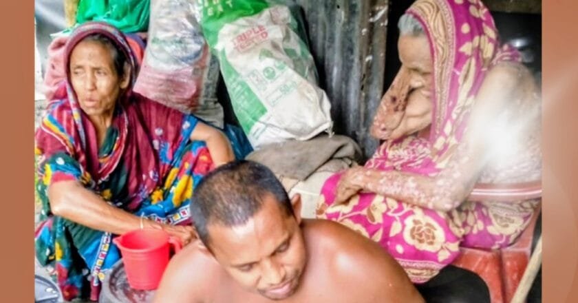 মুমূর্ষু মা ও প্রতিবন্ধী ছেলেকে নিয়ে আম্বিয়ার বিদ্যুতবিহীন মানবেতর জীবন: বাঁচার আকুতি