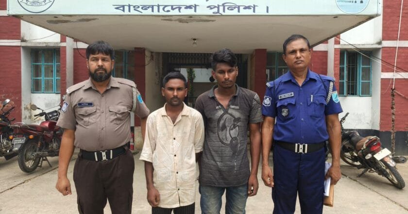মানিকগঞ্জে বৃদ্ধাকে গণধর্ষণ, গ্রেপ্তার ৩