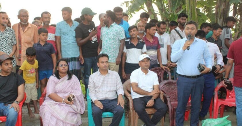 ভূরুঙ্গামারীতে নদীভাঙন কবলিত এলাকা পরিদর্শনে জেলা প্রশাসক, দ্রুত সহায়তার নির্দেশ