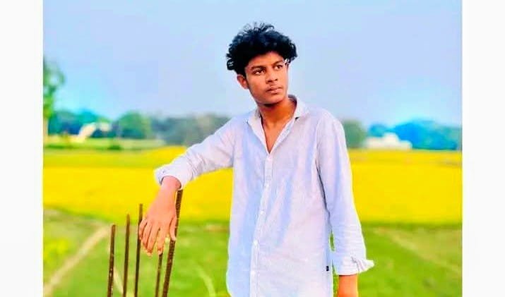 মানিকগঞ্জে ব্রাজিলের পতাকা টানাতে গিয়ে বিদ্যুৎস্পৃষ্টে যুবকের মৃত্যু