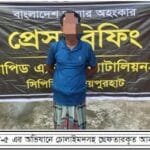 নওগাঁয় ১৪২ লিটার চোলাইমদসহ মাদক ব্যবসায়ী গ্রেফতার
