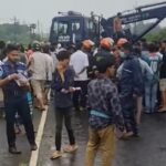 মানিকগঞ্জ মহাসড়কের মূলজানে ট্রাক-পিকআপ সংঘর্ষে নিহত ২, আহত ২