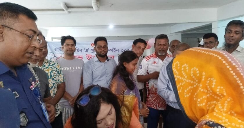 মানিকগঞ্জে জাতীয় ভিটামিন ‘এ’ প্লাস ক্যাম্পেইন শুরু