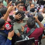 ধানমন্ডিতে জামায়াত কর্মীদের হামলায় সাংবাদিক রক্তাক্ত