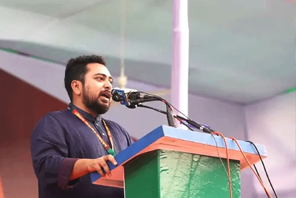 দেশের অর্থনীতি ও জনজীবন আজ গভীর চাপের মধ্যে: নাহিদ ইসলাম