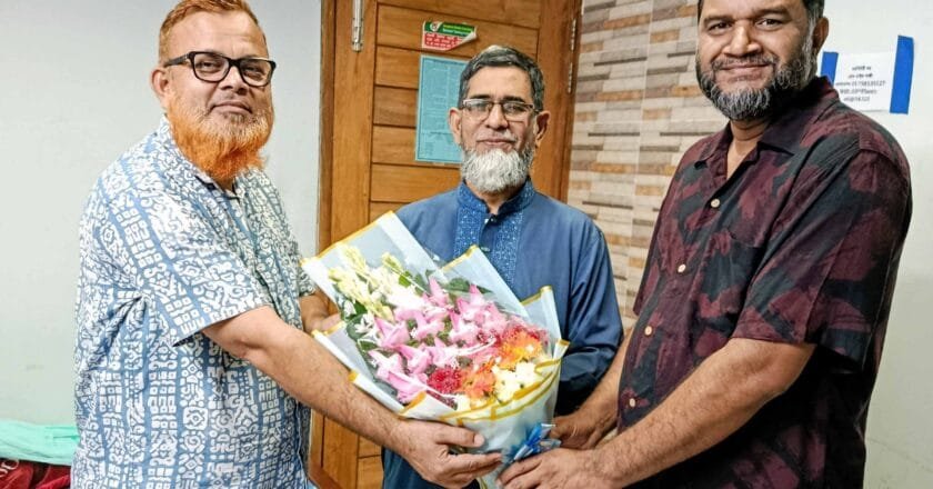 সুবিপ্রবির নবনিযুক্ত ভিসিকে ইবির আল হাদীস বিভাগের ১৯৯৭-৯৮ ব্যাচের শুভেচ্ছা