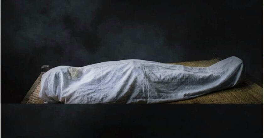 রায়গঞ্জে অজ্ঞাত গাড়ির ধাক্কায় একজন নিহত