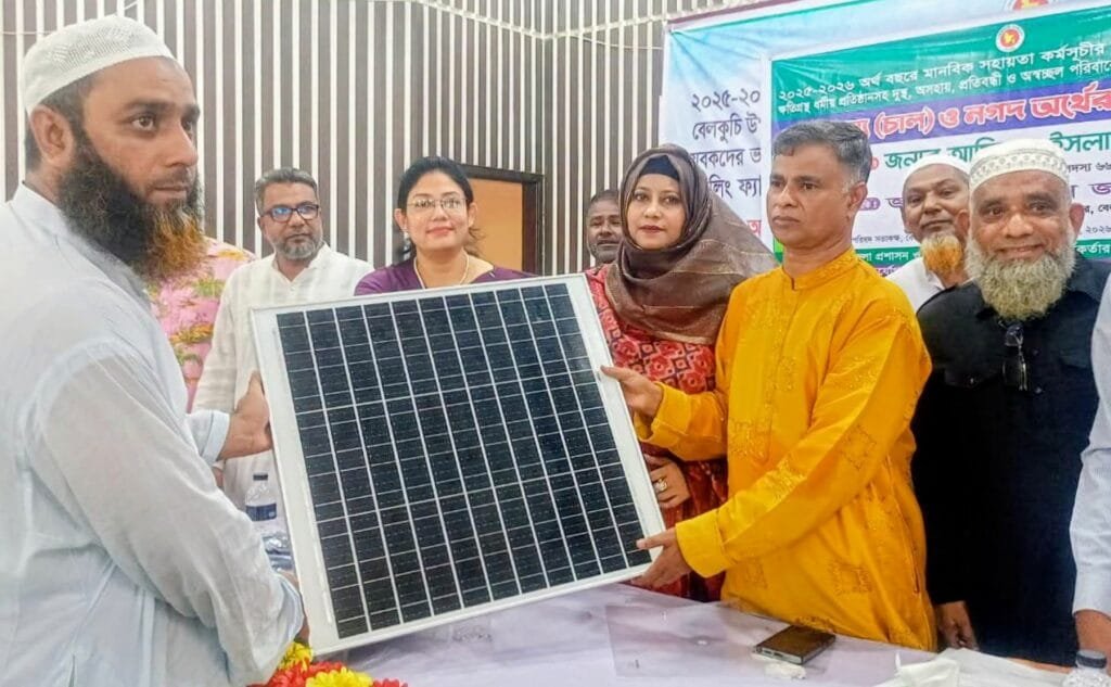 বেলকুচিতে কোটি টাকার অনুদান সামগ্রী বিতরণ, উন্নয়নের ধারা অব্যাহত রাখার প্রত্যয়