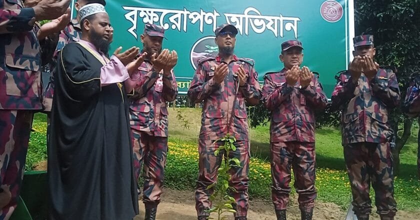 পানছড়িতে বিজিবির বৃক্ষরোপণ কর্মসূচি উদ্বোধন