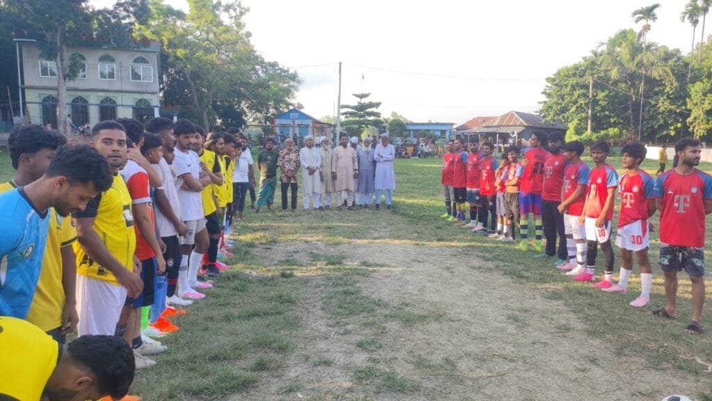 মানিকগঞ্জে গিলন্ড ইউনাইটেড ক্লাব ফুটবল টুর্নামেন্ট উদ্বোধন