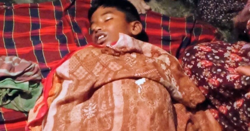 রায়গঞ্জে বজ্রপাতে এক শিক্ষার্থীর মৃত্যু