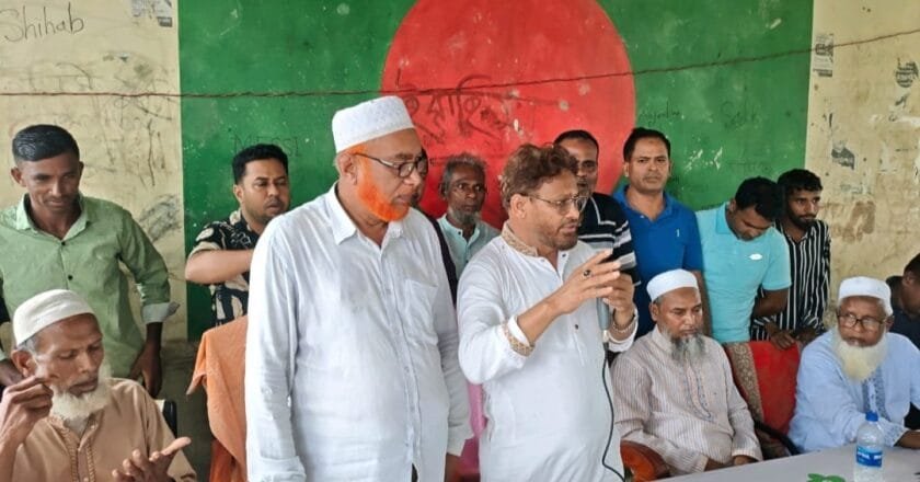 সলঙ্গায় রাস্তা পাকাকরণের ভিত্তি প্রস্তর স্থাপন করলেন ভিপি আইনুল হক
