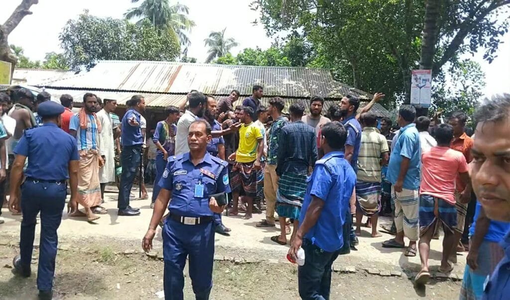 তাড়াইলের দড়ি জাহাঙ্গীরপুরে উত্তেজনা, শতাধিক পুলিশ মোতায়েন