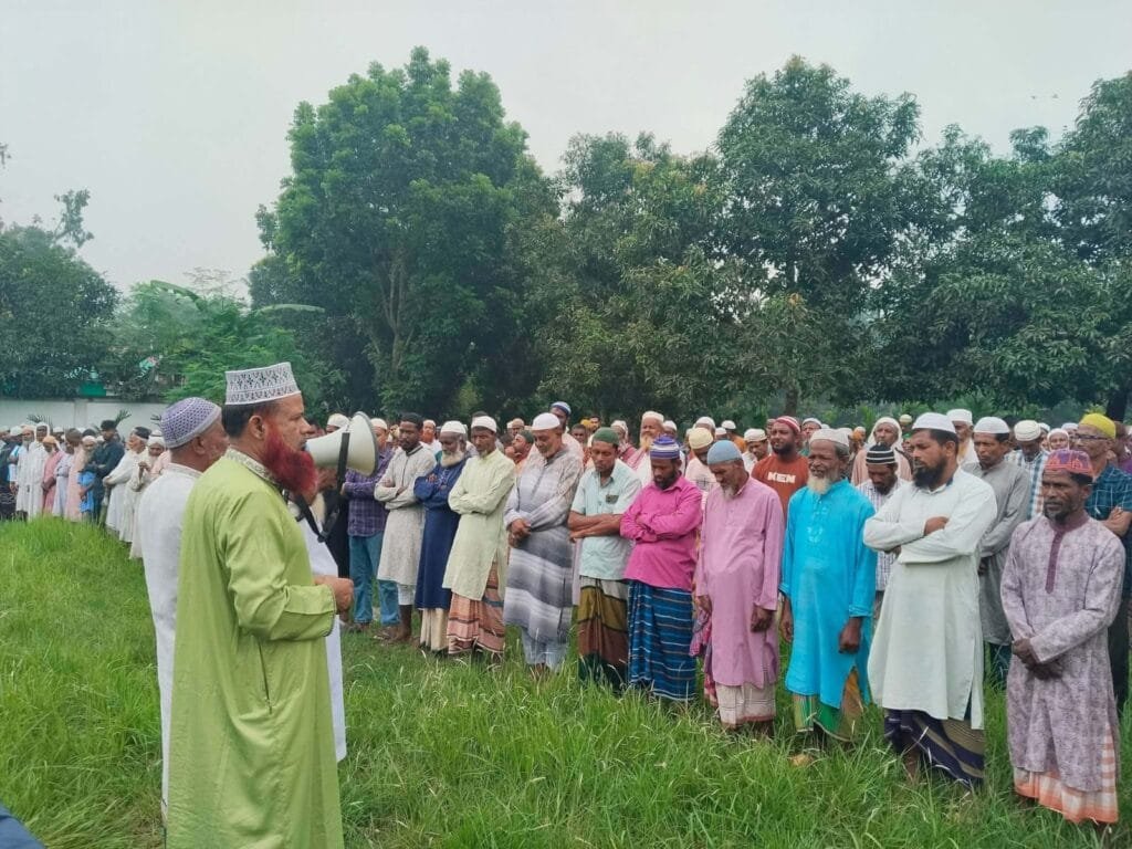 প্রতাপ বাজারের ব্যবসায়ী মোজাহারুল'র মা আর নেই