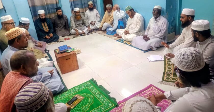 কুষ্টিয়ায় ইসলামী ঐক্য আন্দোলনের জেলা শাখার মাসিক বৈঠক ও মতবিনিময়