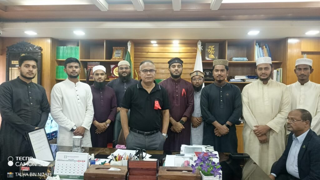 ইবি উপাচার্যের সঙ্গে তালাবার নবগঠিত কমিটির সৌজন্য সাক্ষাৎ, ৪ দফা দাবি পেশ