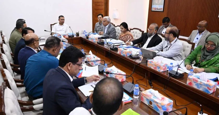 সারাদেশে ‘ফ্যামিলি কার্ড’ সম্প্রসারণের নির্দেশ প্রধানমন্ত্রীর
